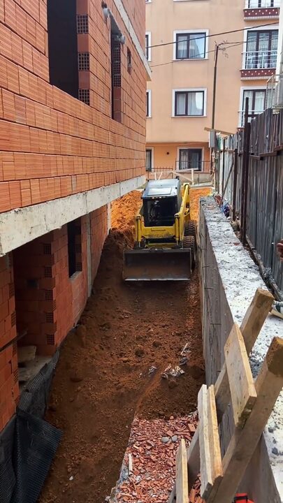 Bobcat ile Bina Çevre Dolgusu — Üsküdar