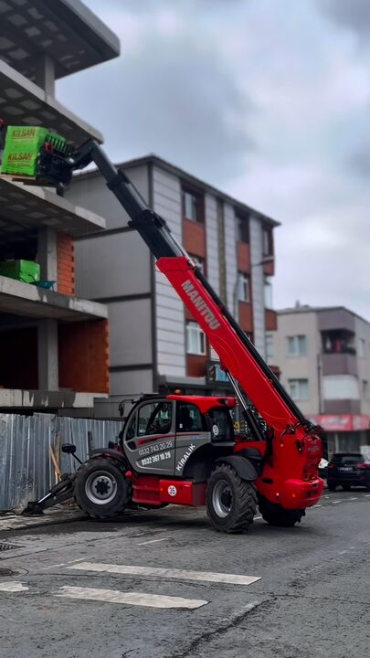 Manitou ile Bina Cephesine Malzeme İkmali